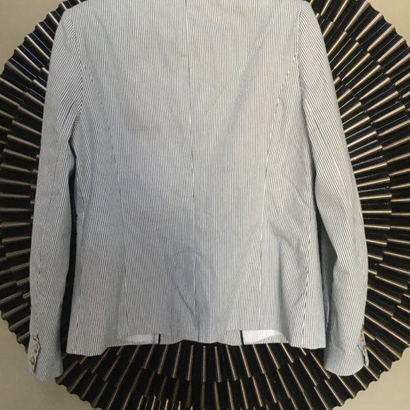 Dalia Collection fitted Blazer - Picture 2 of 5